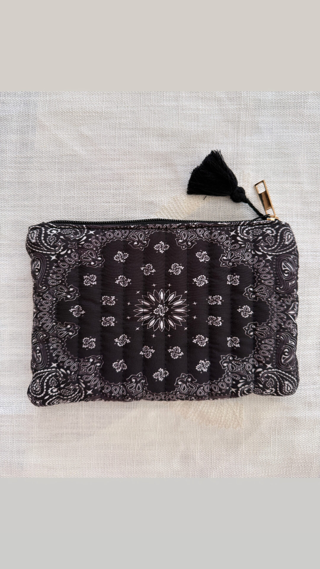 chaussettes bichette lurex gris clair et rouge