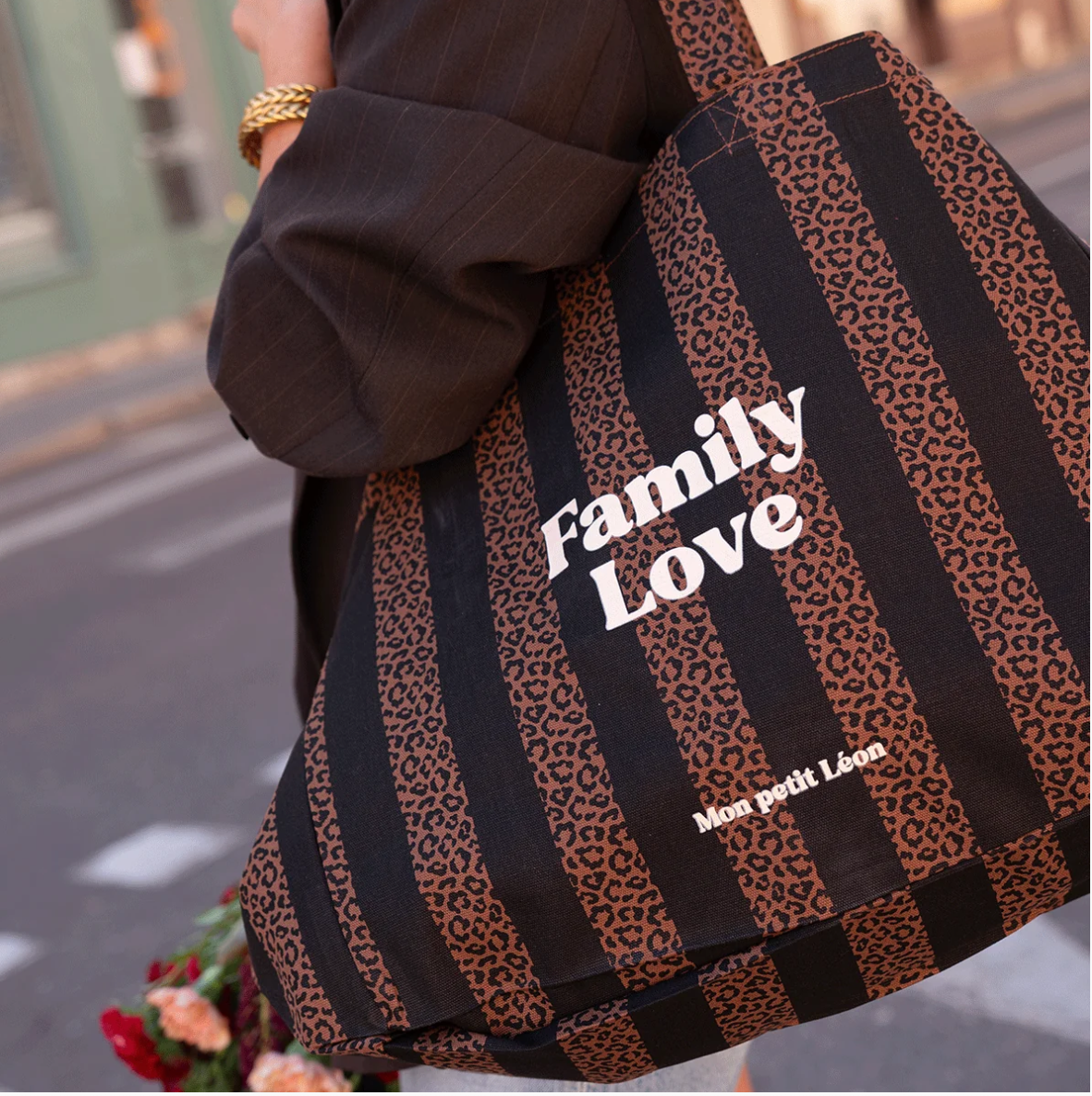 cabas xxl mon petit leon family love noir