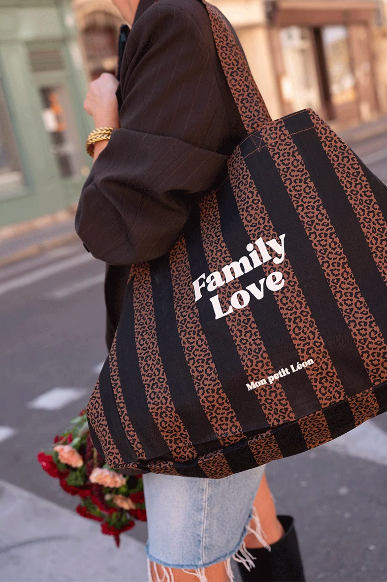 cabas xxl mon petit leon family love noir