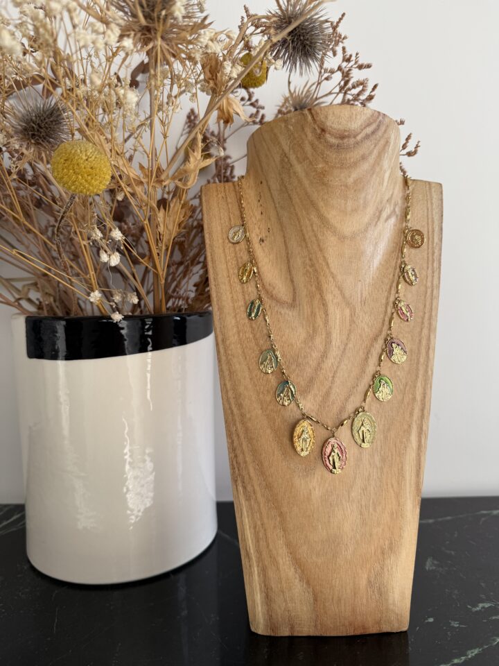 collier breloques vierges miraculeuses multico