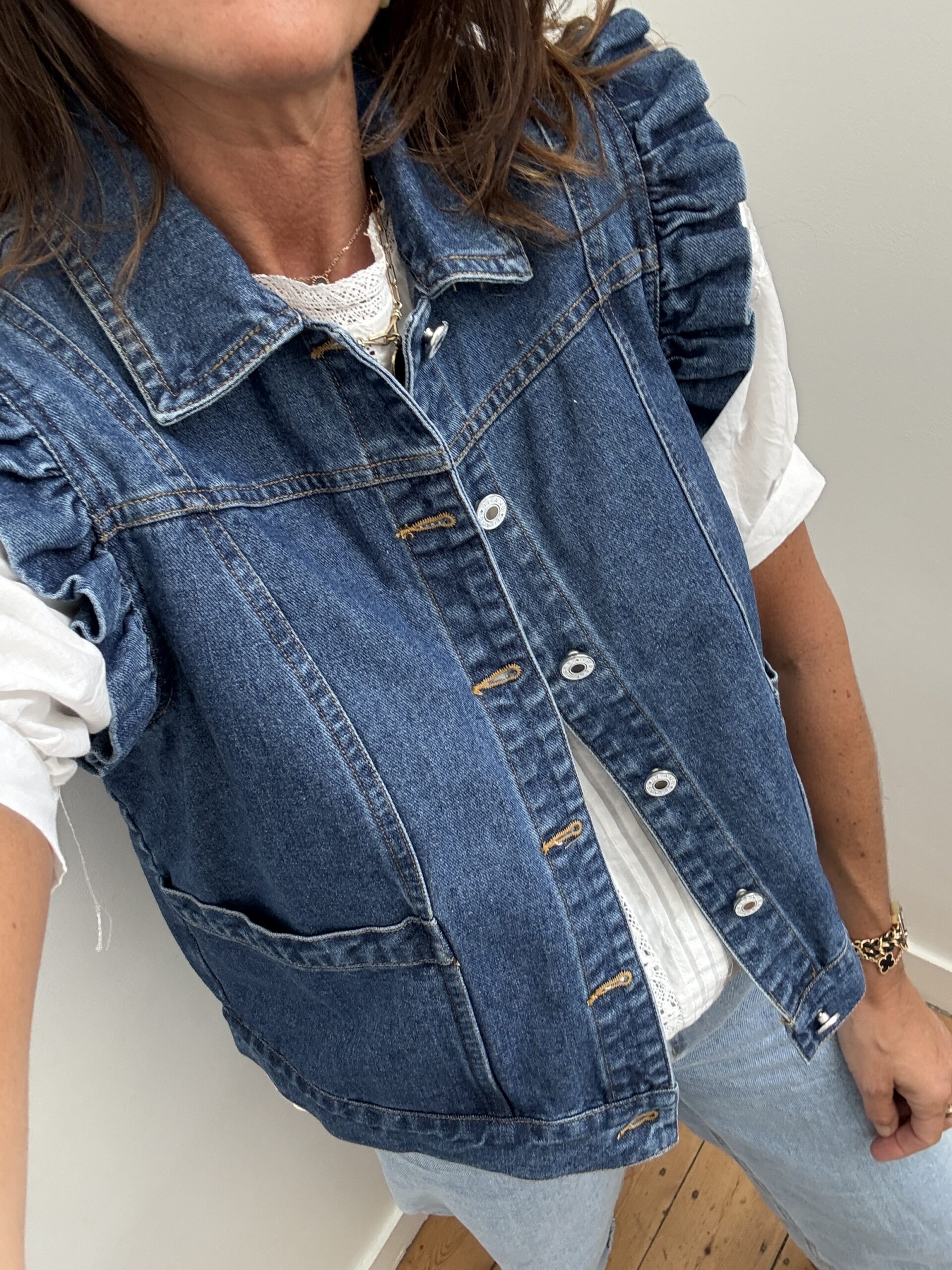 IMG_0090 2 veste en jeans sans manche gris