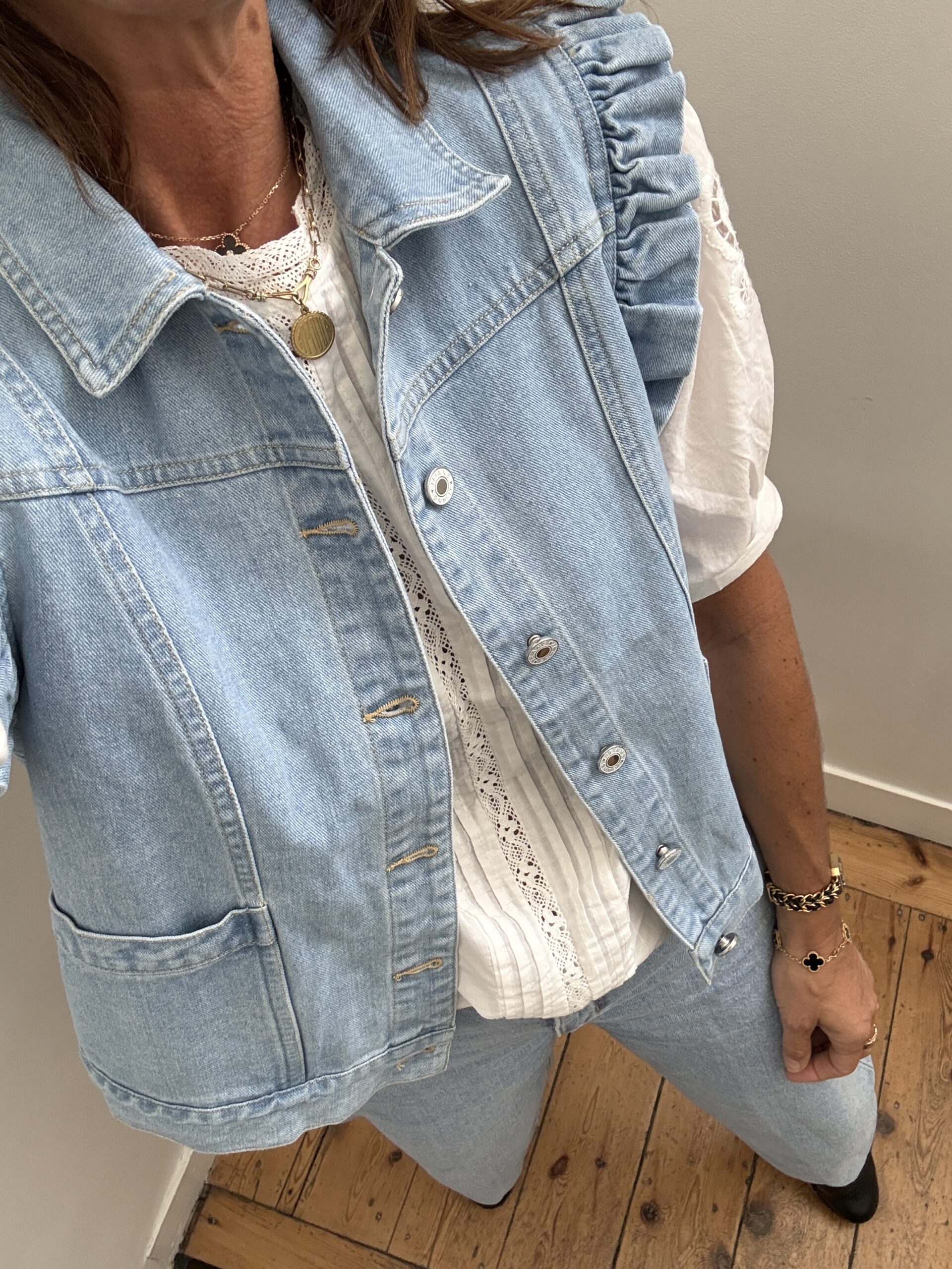 IMG_0094 veste en jeans sans manche gris