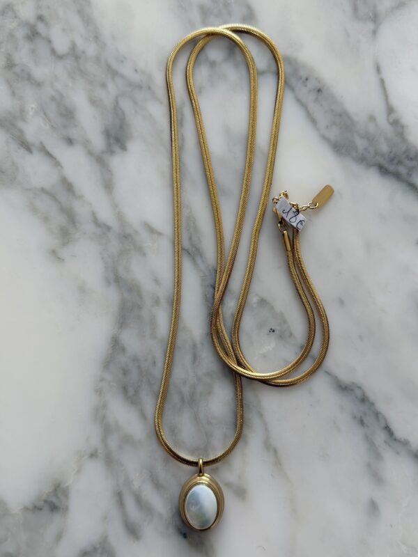 sautoir talisman strass blanc
