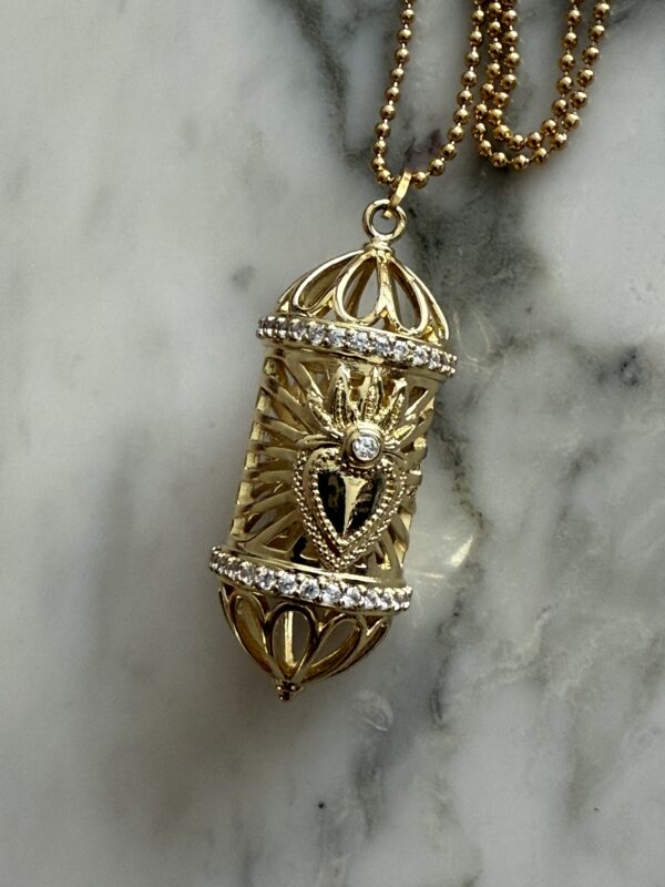 sautoir talisman strass blanc