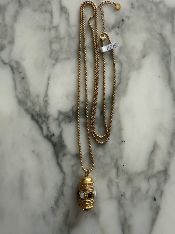 sautoir talisman strass blanc