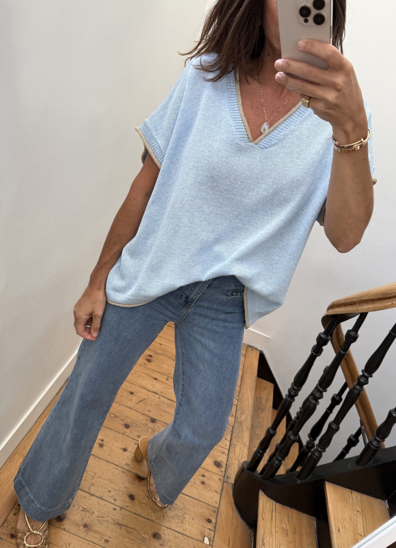 pull oversize liseret doré rose