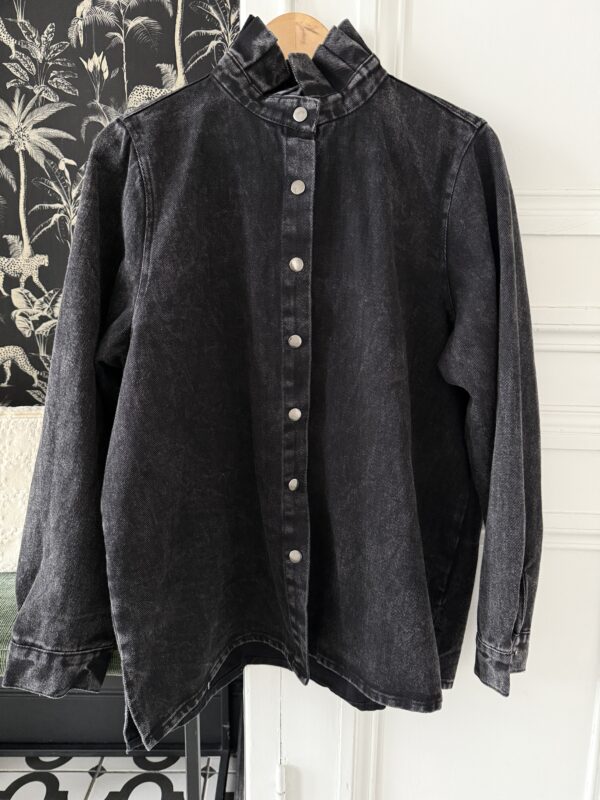 surchemise col frou frou volant jeans gris noir