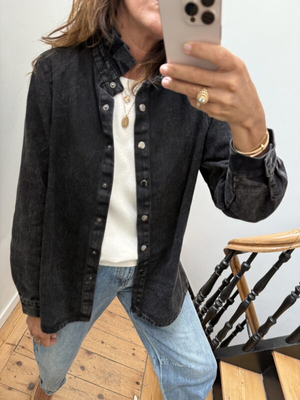 surchemise col frou frou volant jeans gris noir