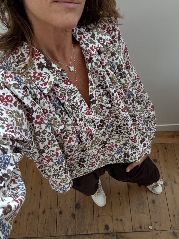 blouse johanna voile de coton fleurie prune