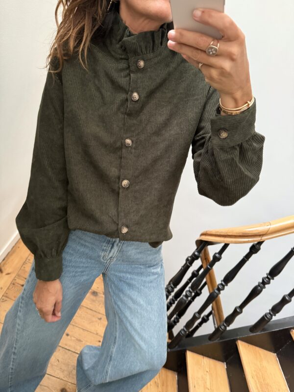 chemise velours cotelé kaki