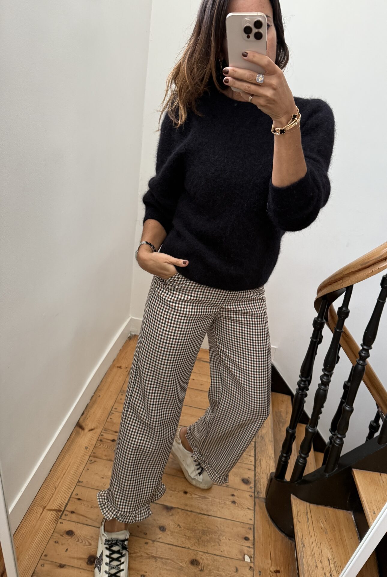 pantalon bas frou frou volant mini carreaux noir bordeaux