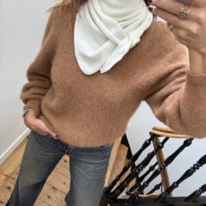 echarpe triangle noir