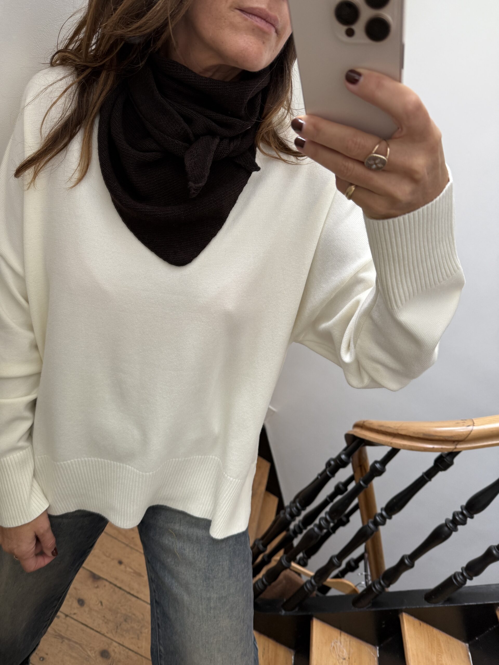 IMG_3748 echarpe triangle noir