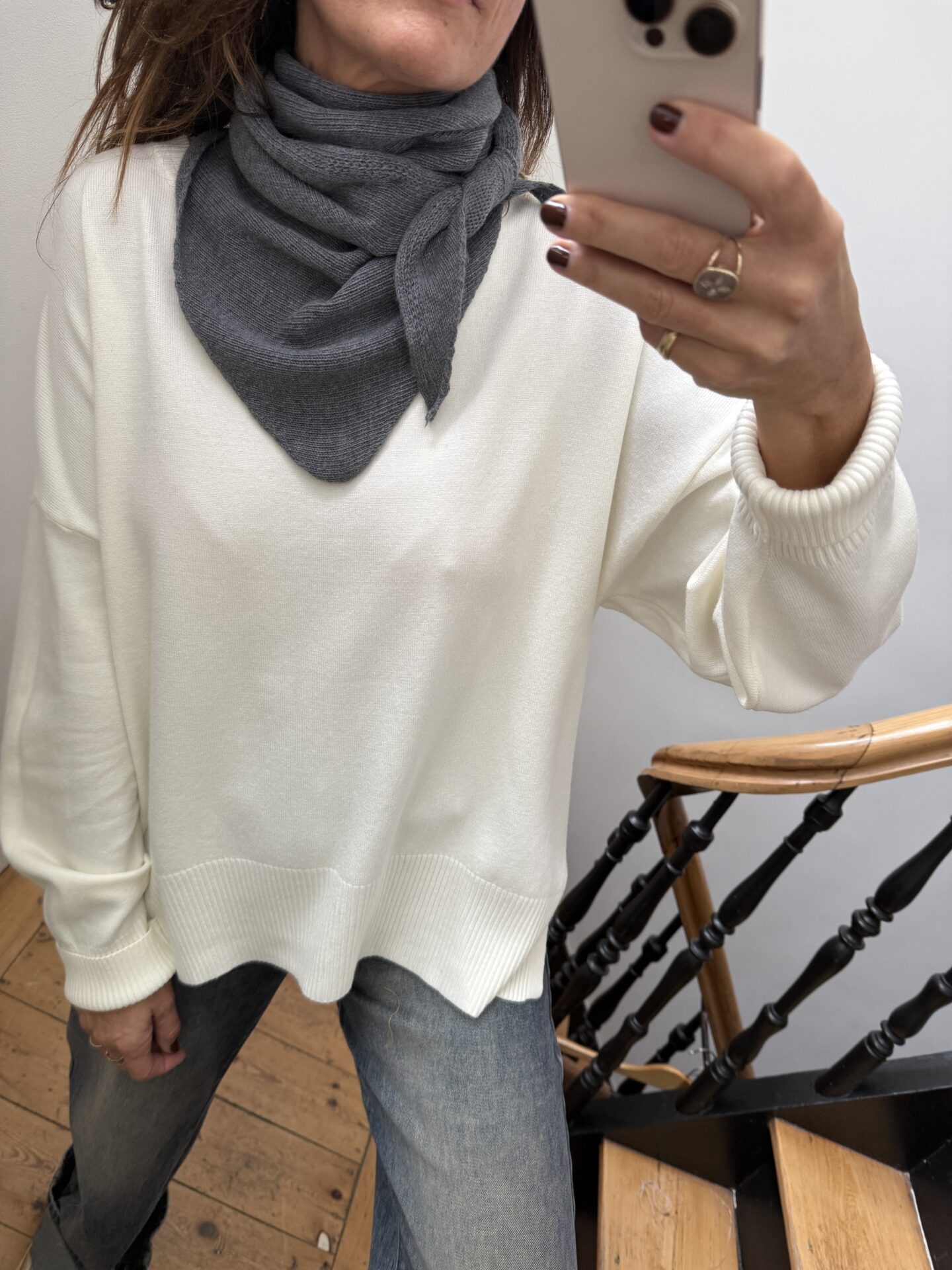 echarpe triangle noir