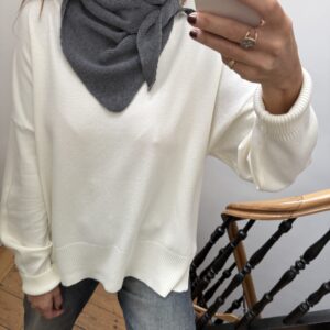 echarpe triangle noir