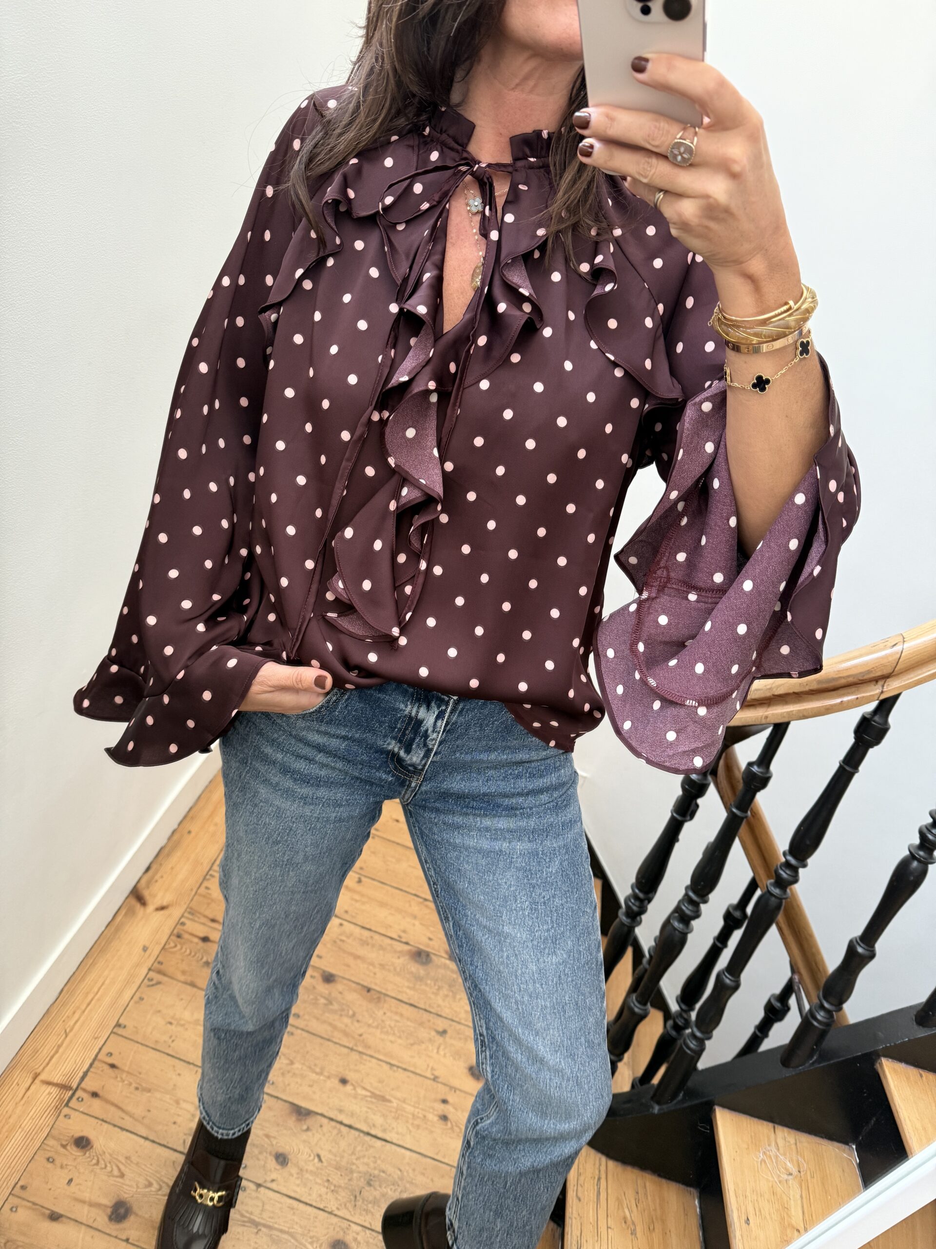 IMG_3805 blouse pois prune volants satin