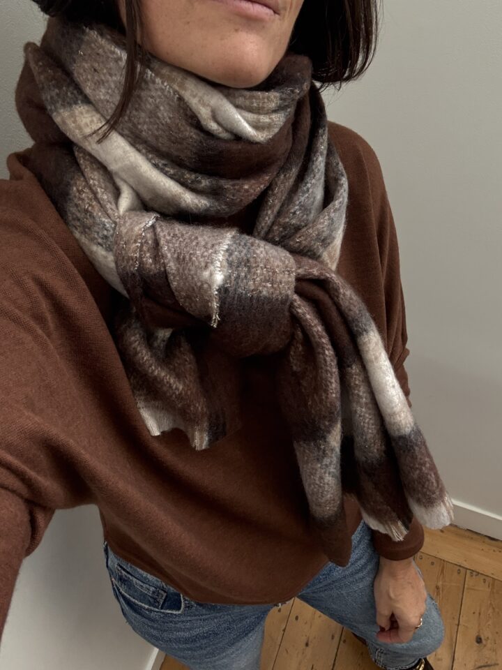 blouse pois prune volants satin