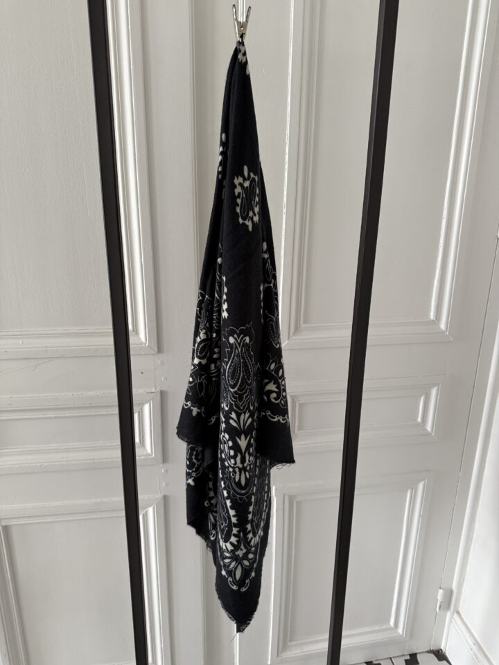 blouse pois prune volants satin