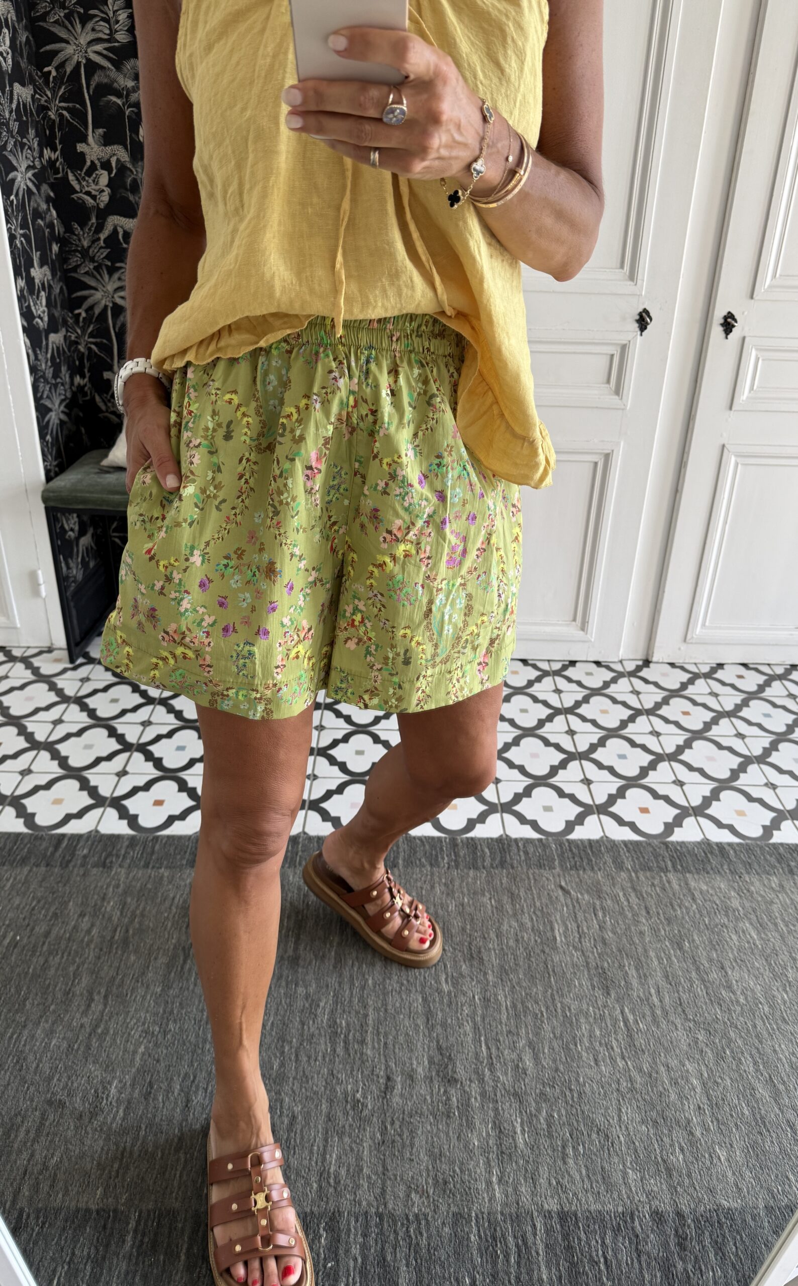 short fleuri coton vert