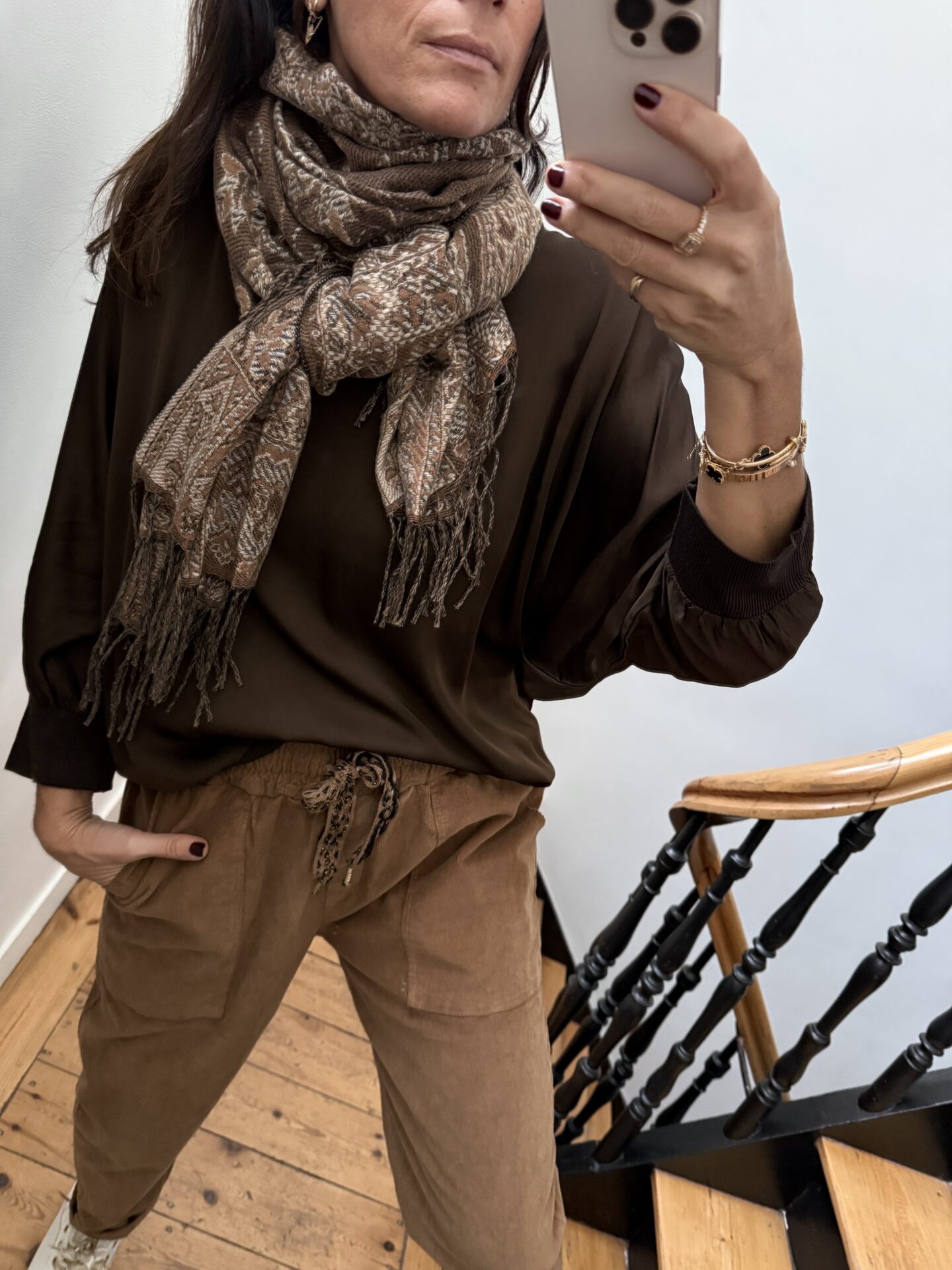 robe velours sequins noir noeud dos