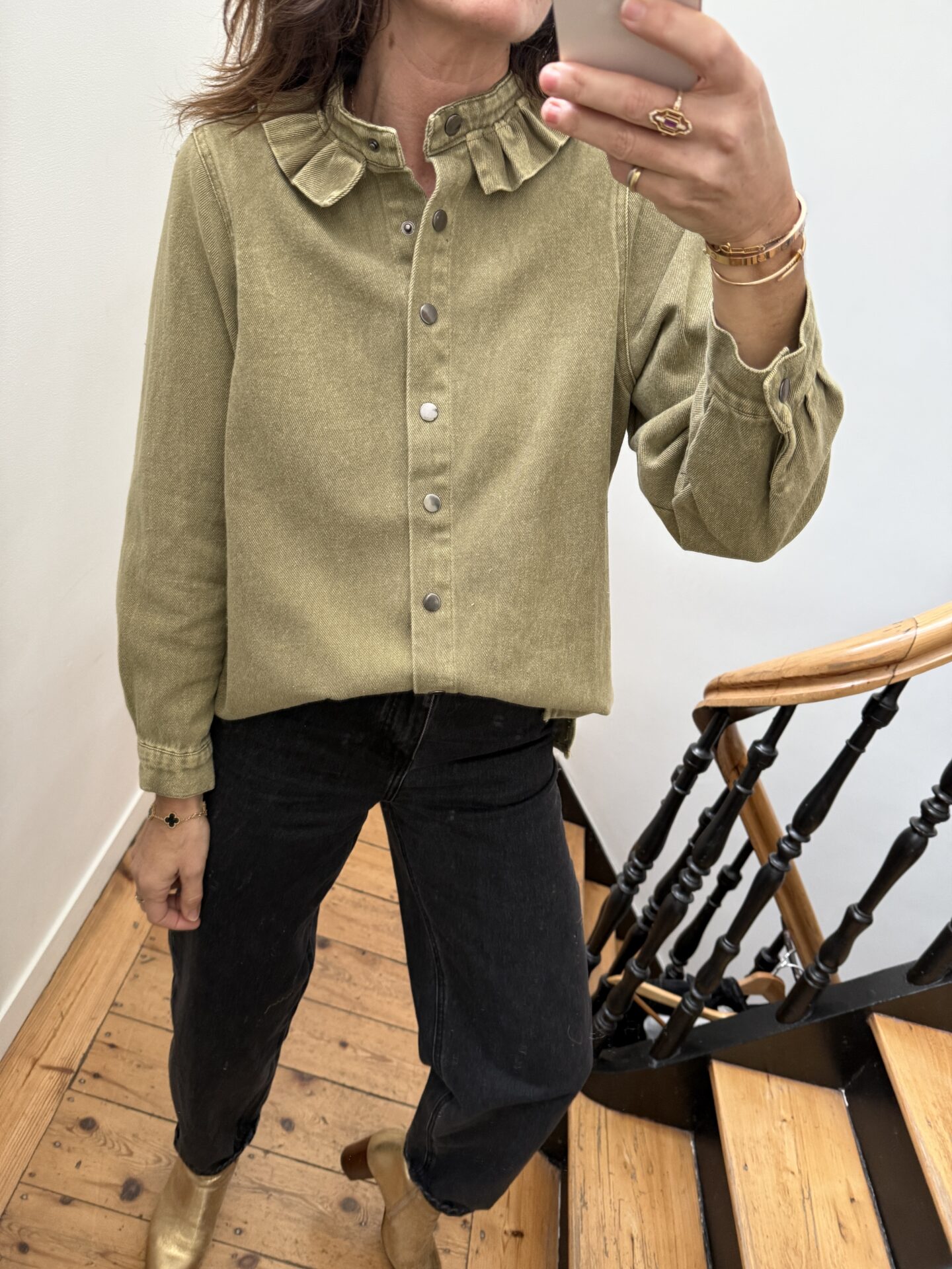 surchemise col frou frou volant jeans gris