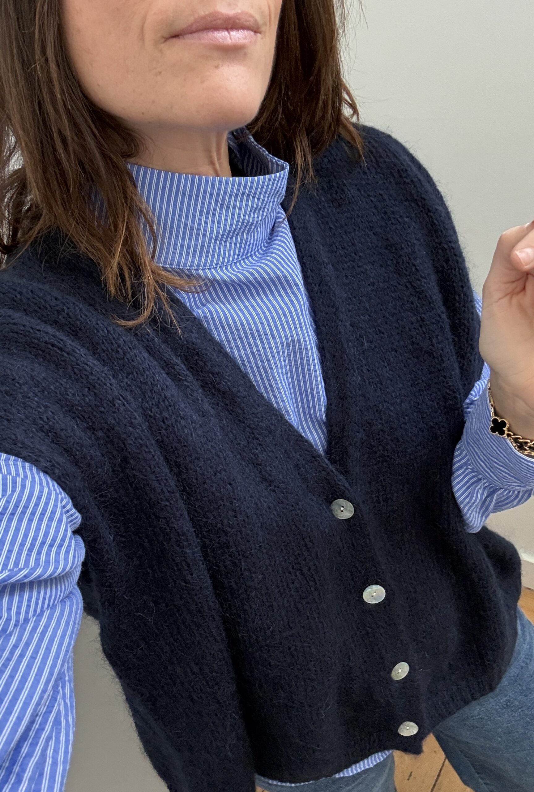 IMG_6782 pull coralie kid mohair marine