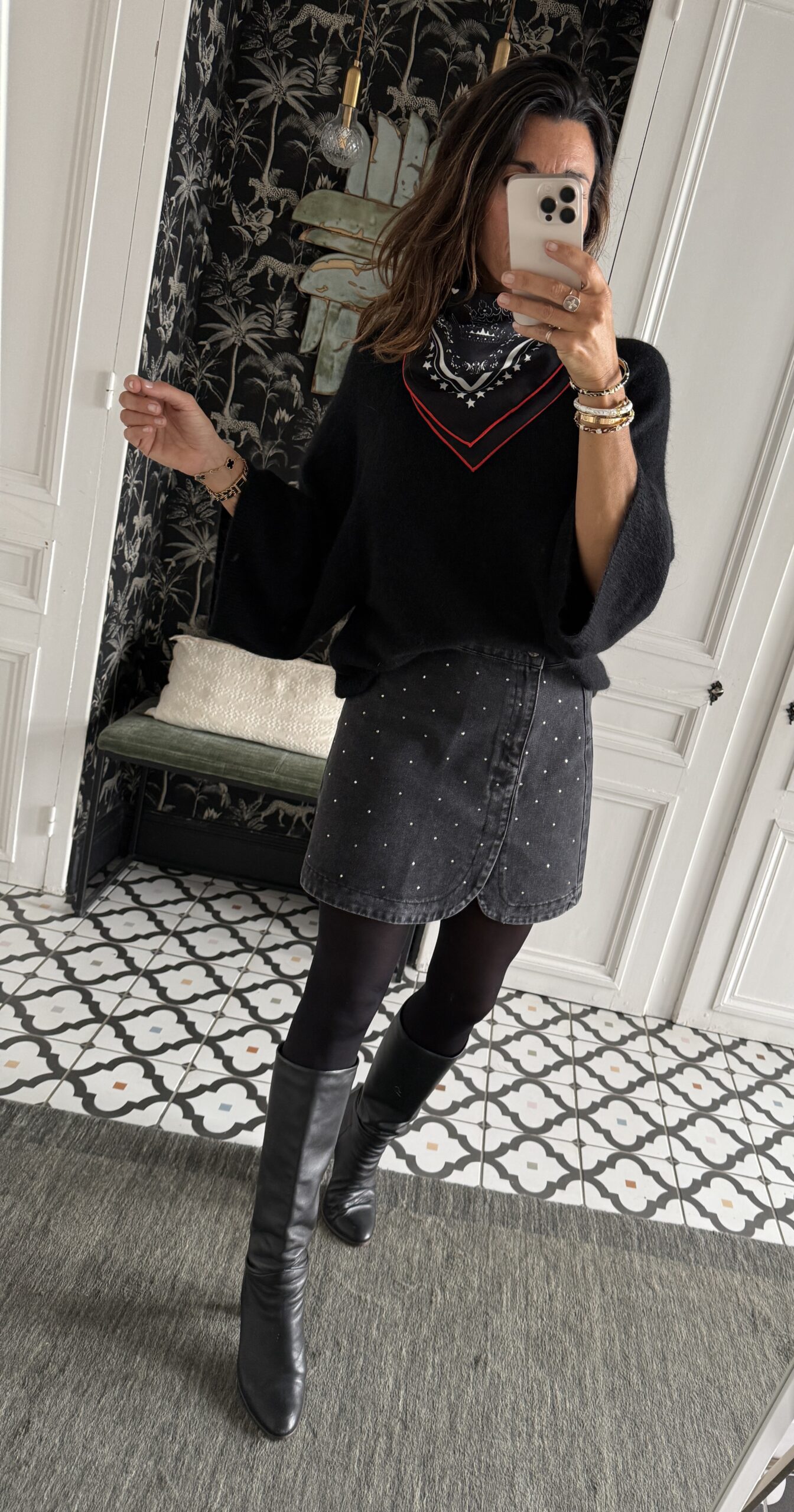blouse dentelle écru manches évasées