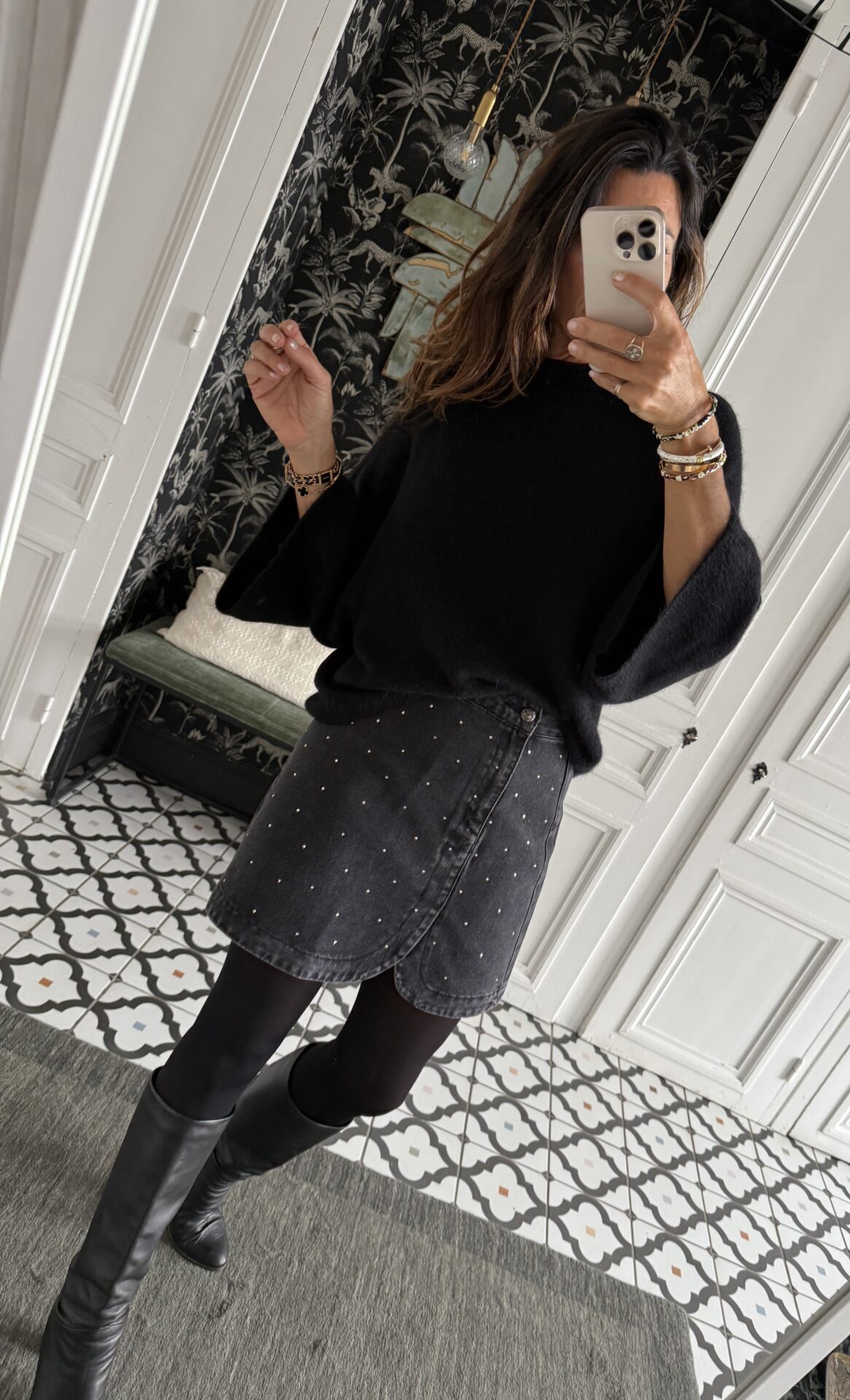 blouse dentelle écru manches évasées