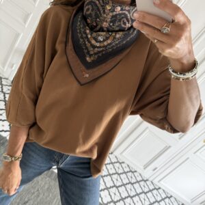blouse dentelle écru manches évasées