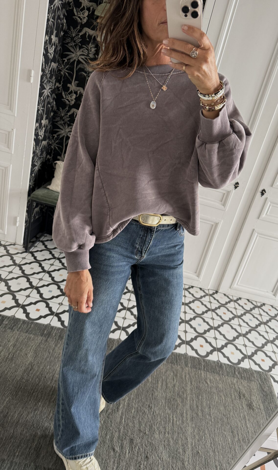 blouse dentelle écru manches évasées