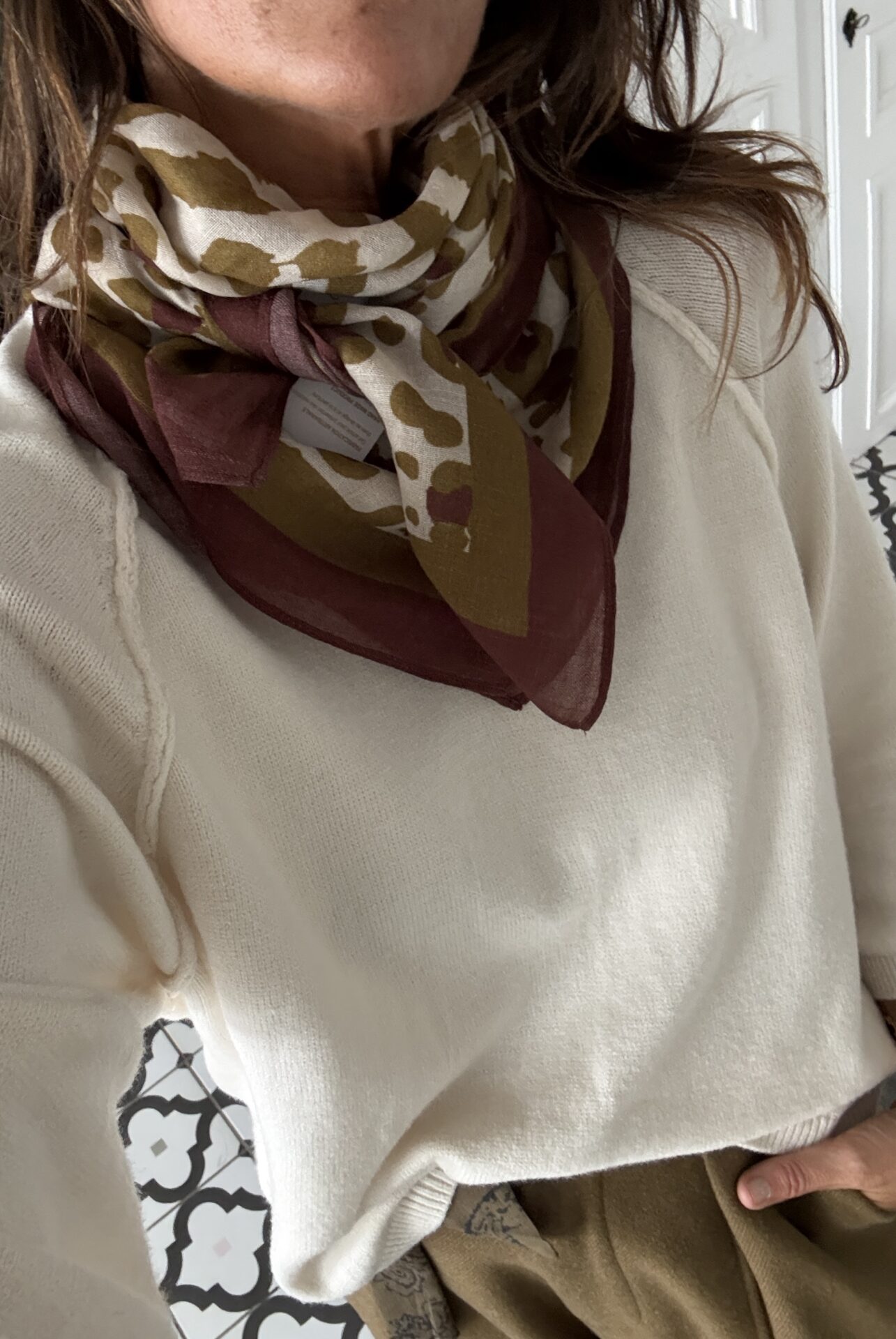 blouse dentelle écru manches évasées