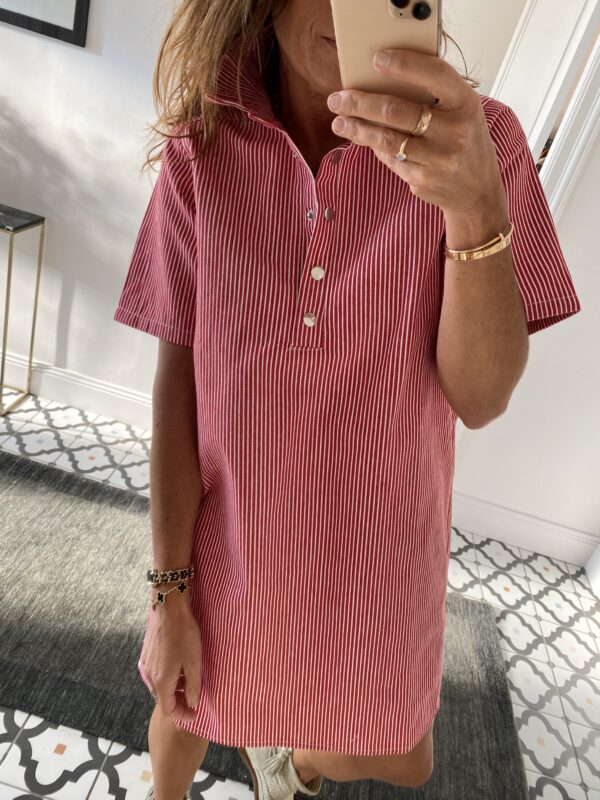 robe rayée col volant rouge