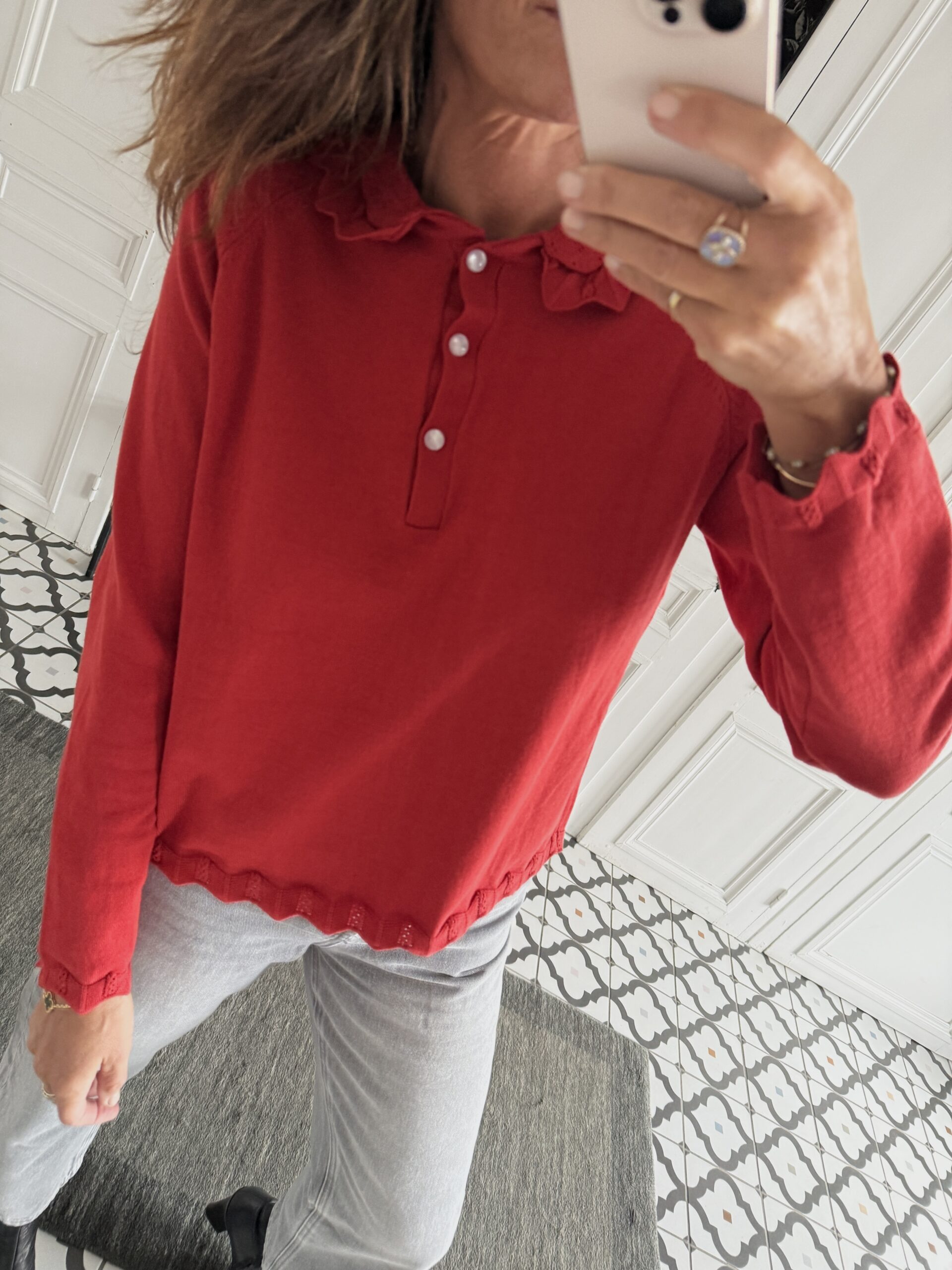 blouse dentelle noir manches évasées