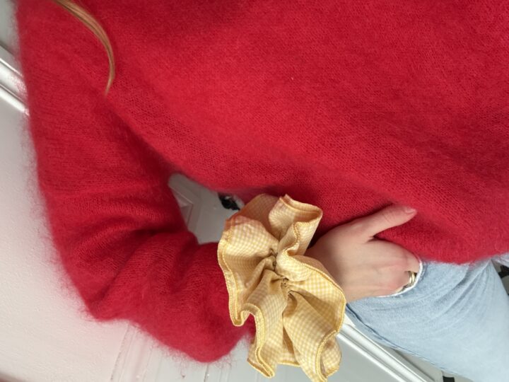 collier breloques sur fil coeur