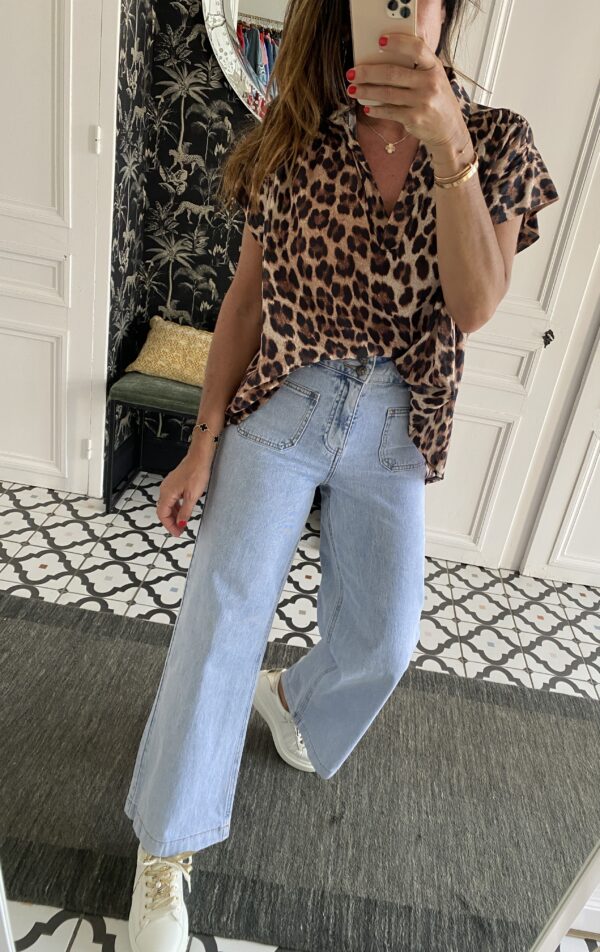 blouse col v léopard camel