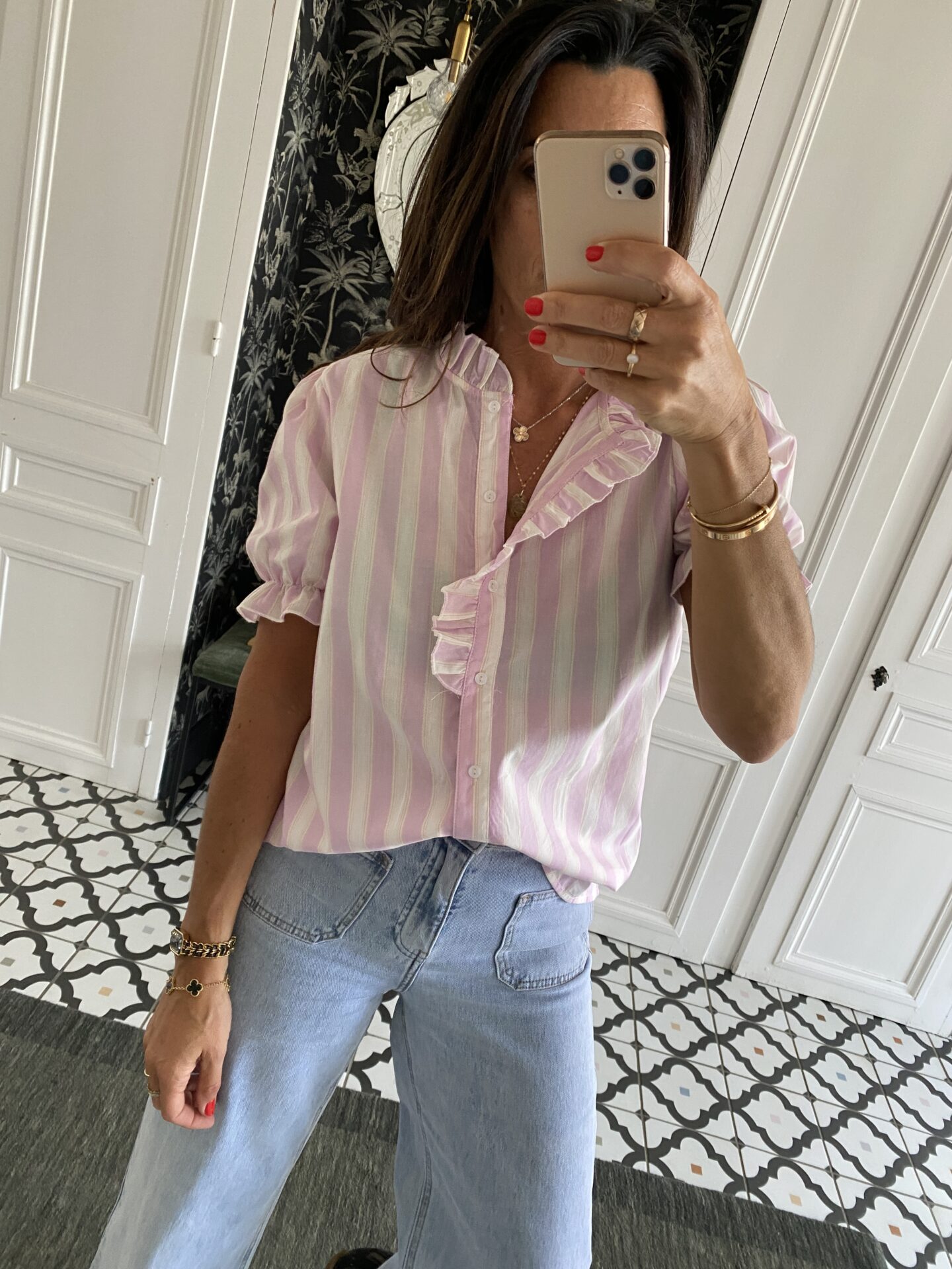 chemise manches courtes col volanté lilas rose rayée