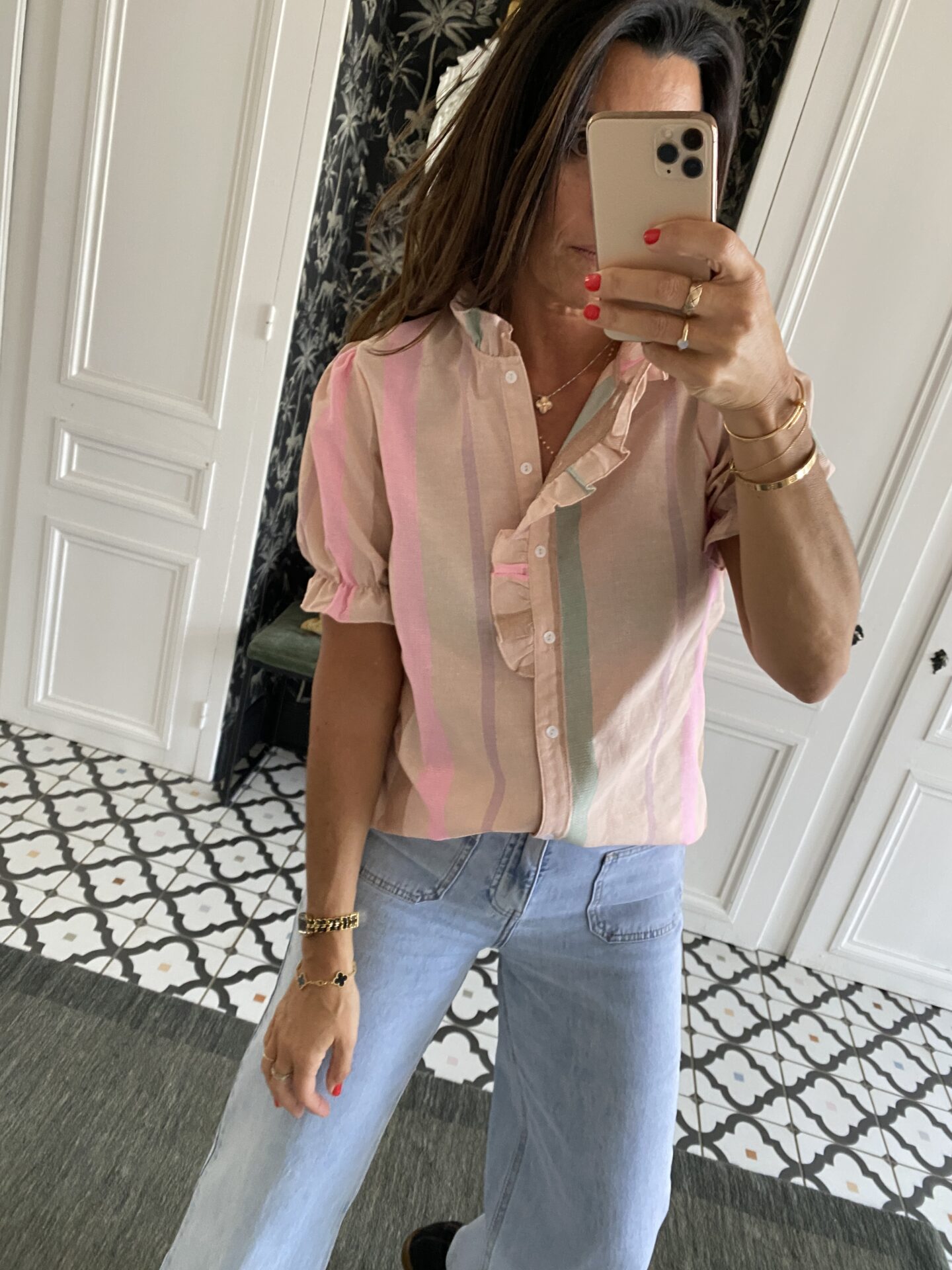 chemise manches courtes col volanté lilas rose rayée