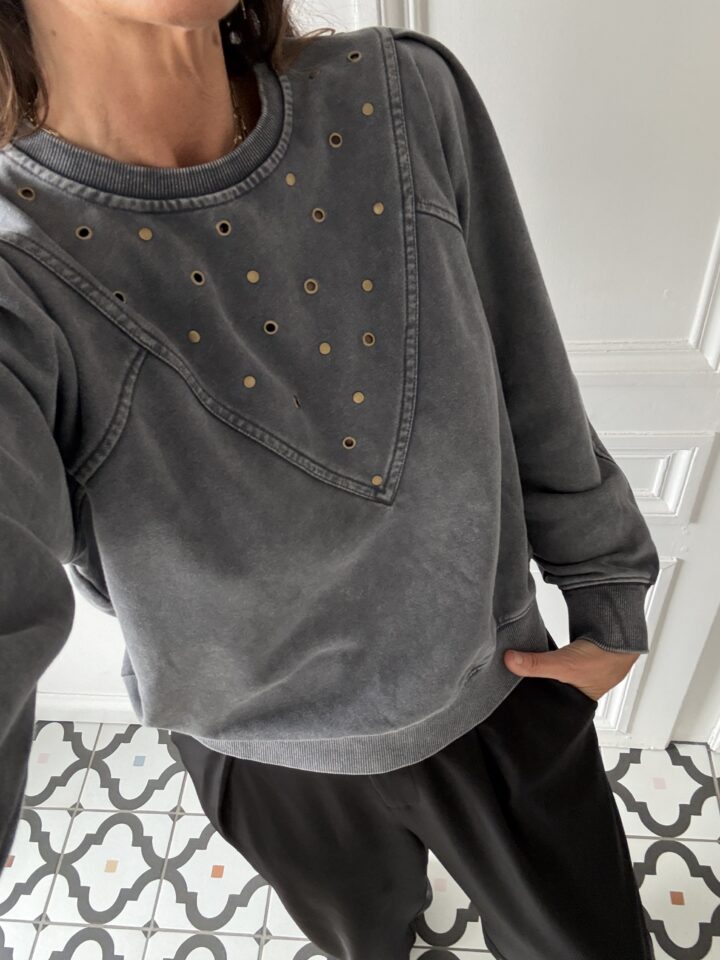 sweat gris clous