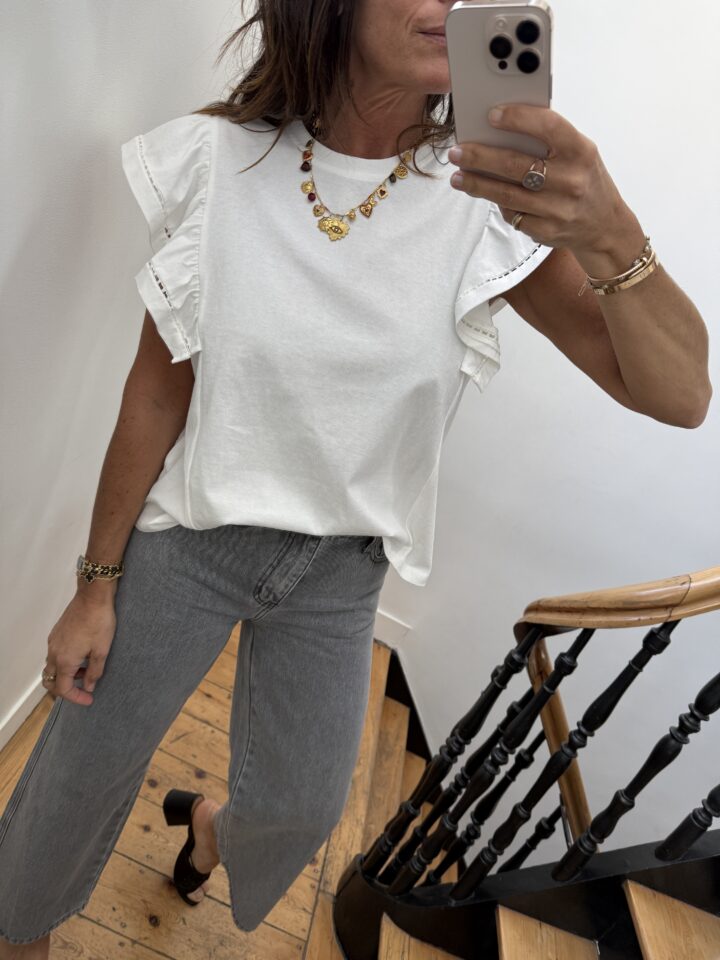 tee shirt volants épaules noir